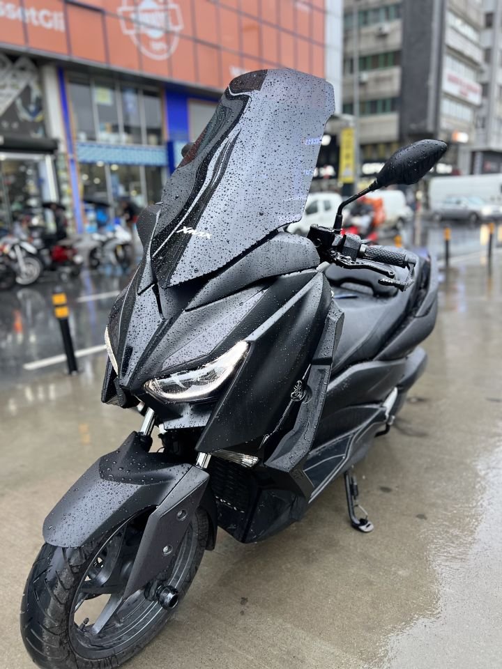 Xmax 250-300 2018-23 Füme Uzun Ön Tur Camı 61 Cm