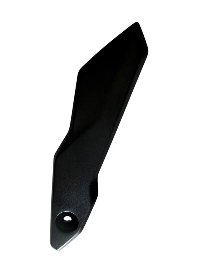 Xmax 250 2024 Cam Braketi Üst Kapak Sağ BKAF843C00