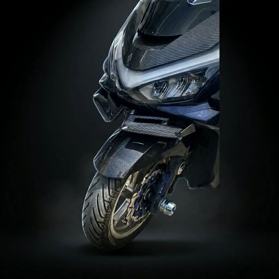 Pcx 125 2025-26 Karbon Ön Çamurluk