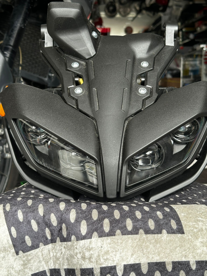Yamaha Mt-09 2017-20 Kafa Grenajı Far Seti