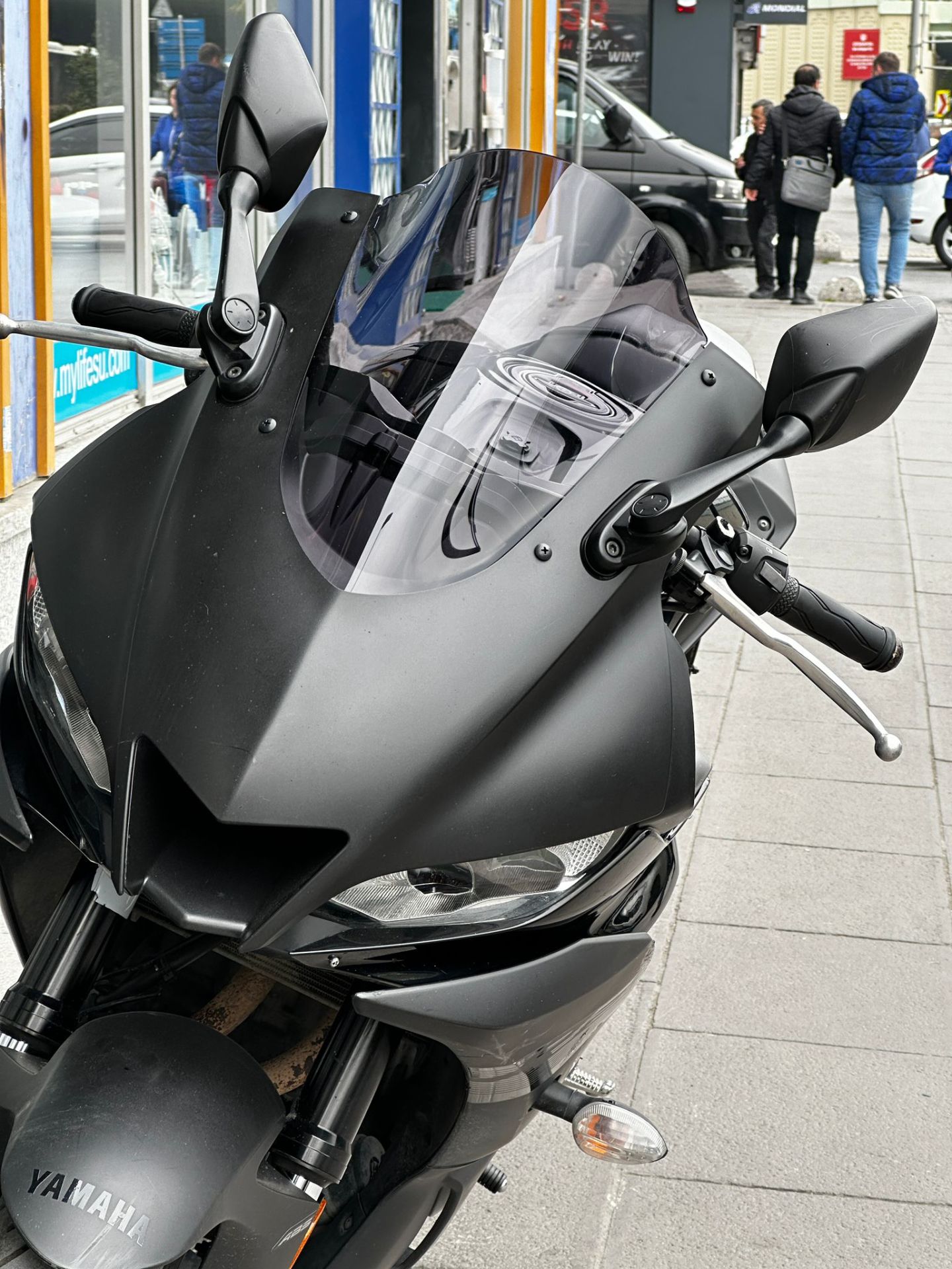 Yamaha R25 19-24 Double Füme Ön Cam Zero Model