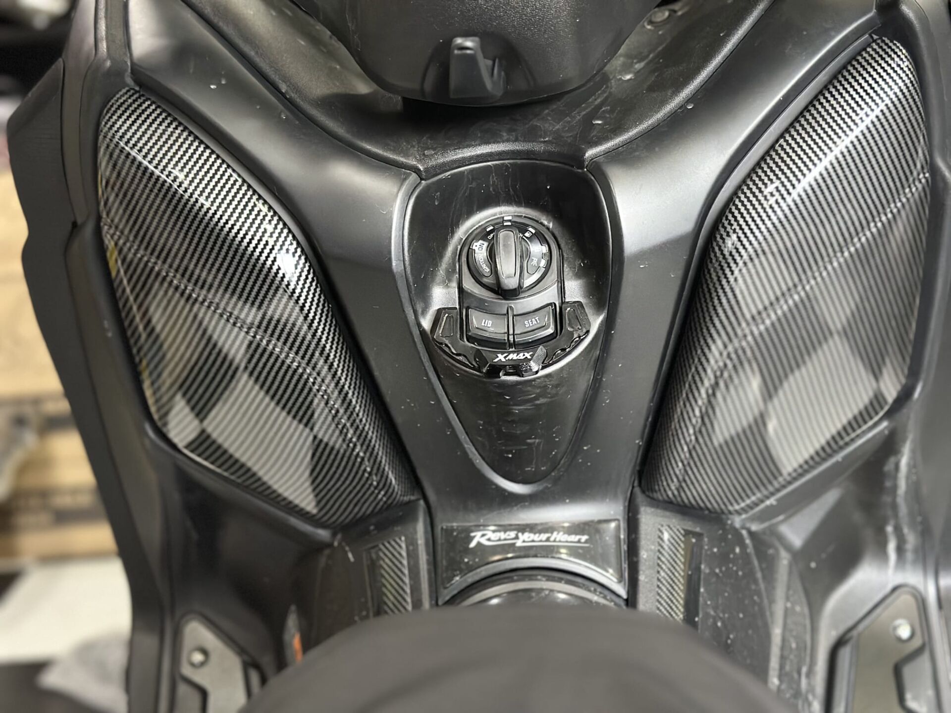 Xmax 250-300 2018-23 Karbon Torpido Sağ-Sol Kapak Seti