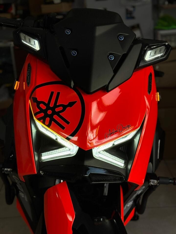 Xmax Tech-Max 2024 Sonic Model Spor Ön Cam Siyah