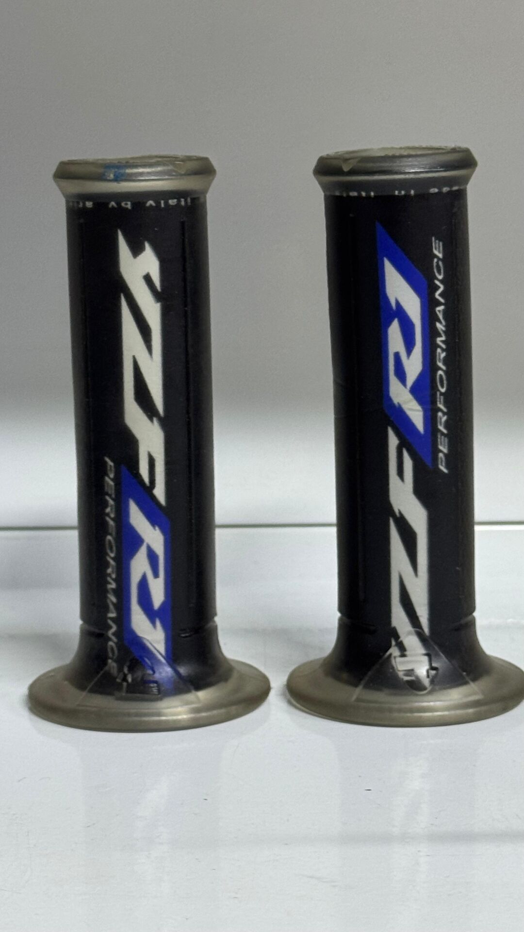 Yamaha R1 Mavi Harris Silikon Elcik