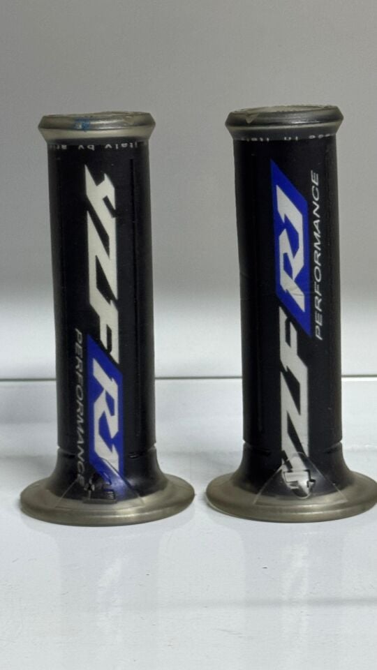 Yamaha R1 Mavi Harris Silikon Elcik