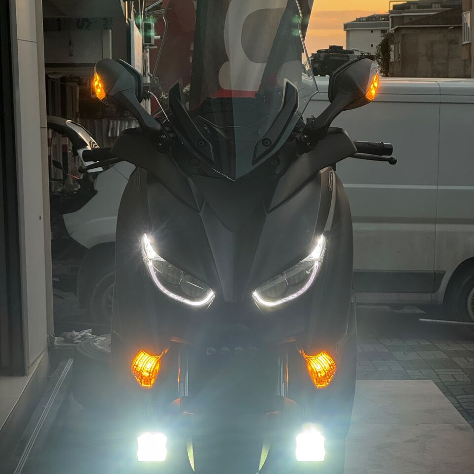 Xmax 250-300 2018-23 Sinyalli Ayna Seti