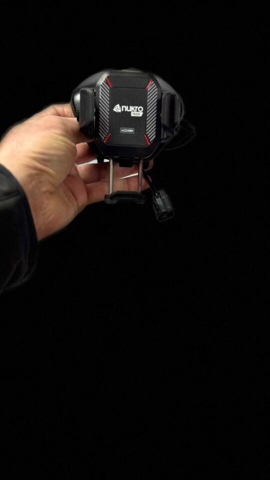 Xmax 250-300 2025-26 Soketli Şarjlı Kapaklı Tel Tutucu