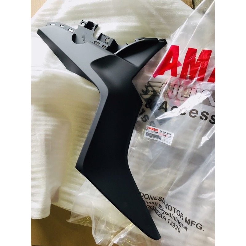 Xmax 2018-23 Orjinal Sağ Z Grenaj Mat Siyah B74F835K00P0