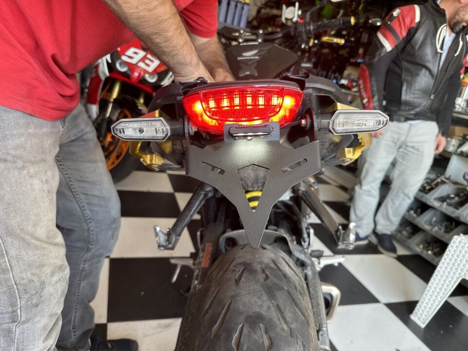 Honda Cb 650R Cbr 650R  2018-20  Sabit Plakalık