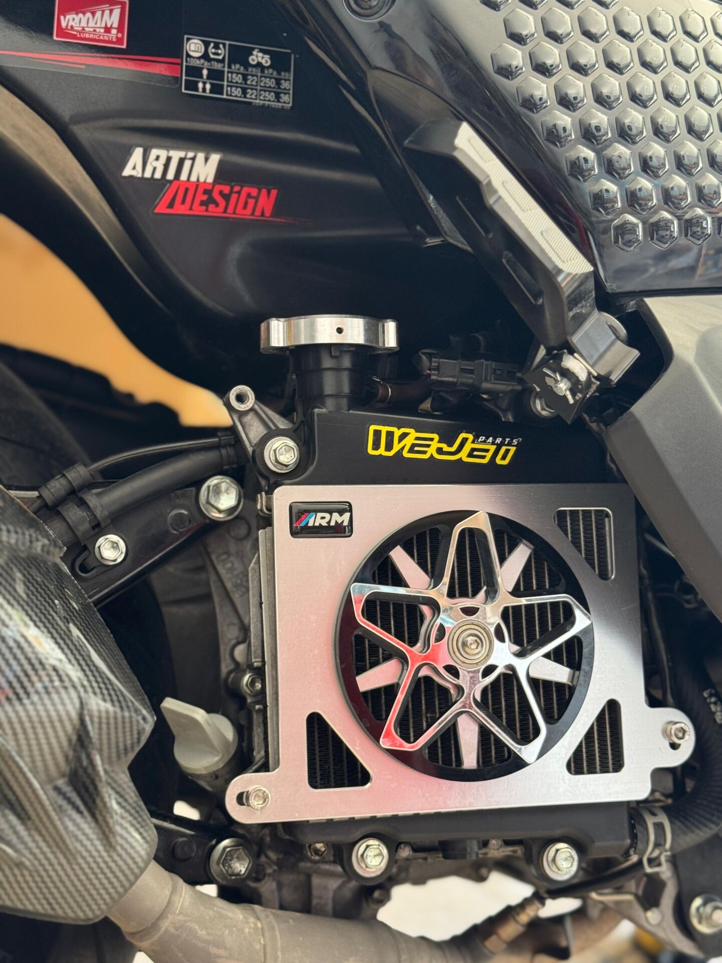 Nmax 125-155 2021-24 Yıldız Model  Radyatör Koruma Ve Kapak Seti