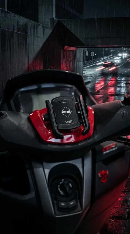 Nmax 125-155 2021-24 Kapaklı Telefon Tutucu