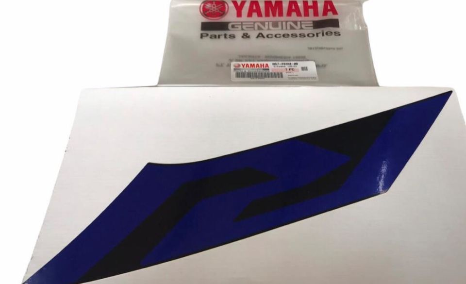 Orijinal Yzf R25 2019 Sağ Mavi Grenaj Sticker BS7F839400