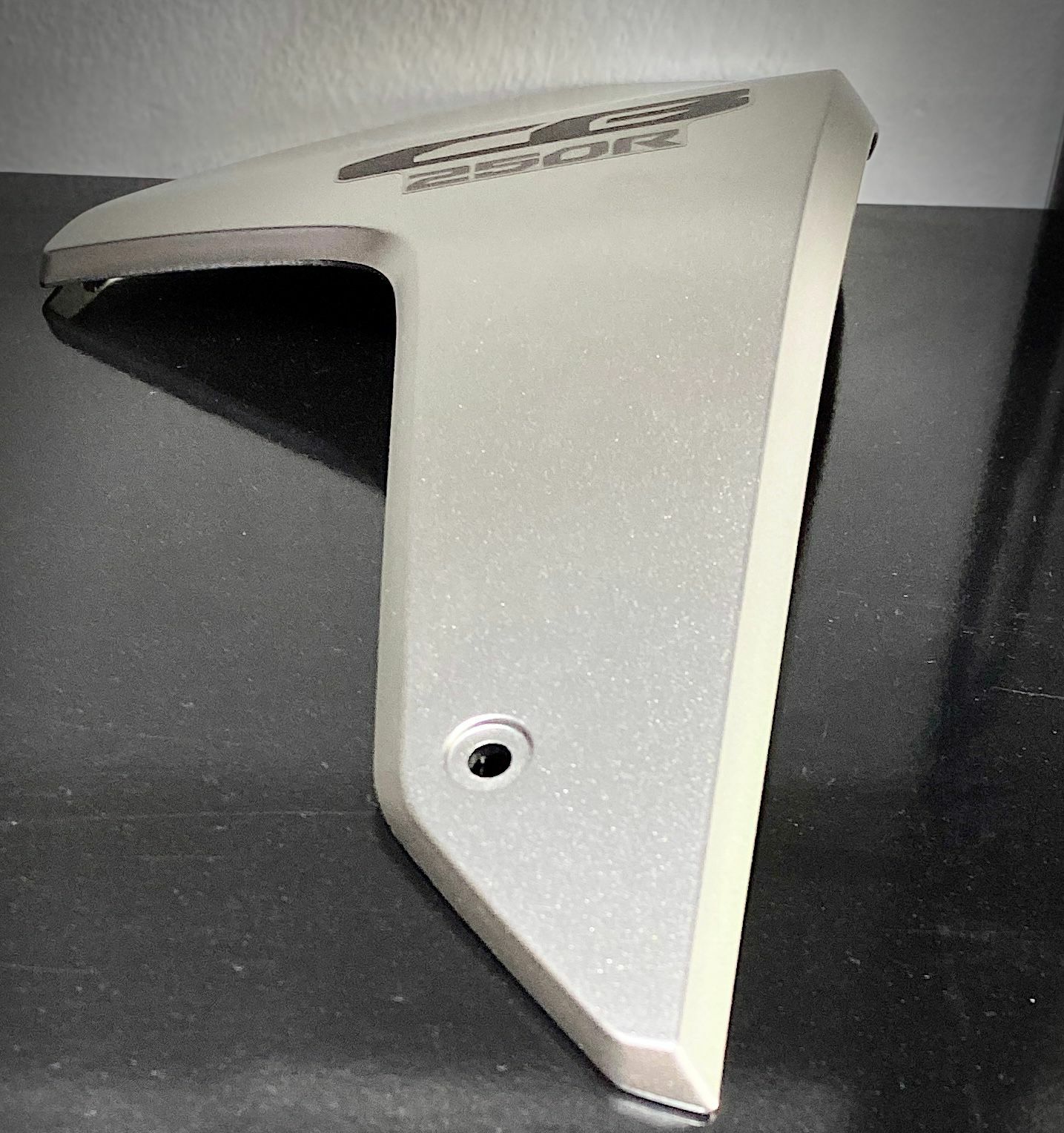 ギラ250　CBONE GILLA – CB ONE