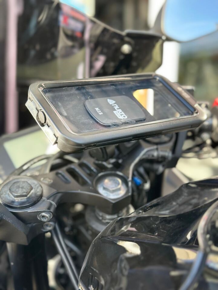 Yzf R25 Nukrotech M18 Kapalı Telefon Tutucu