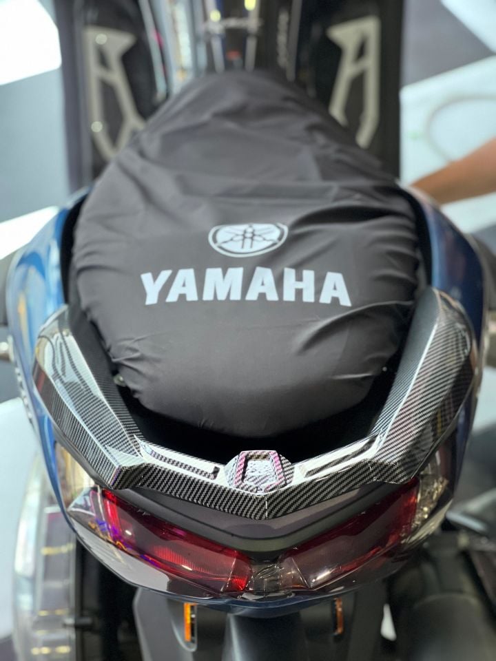 Nmax125-155  Su Geçirmez Koltuk Sele Kılıfı Marka Logolu