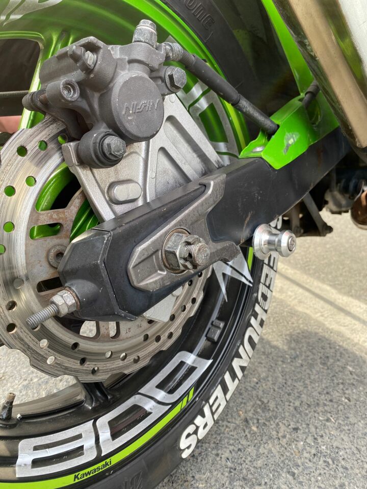 Kawasaki Z800 Padok Sehpa Aparatı