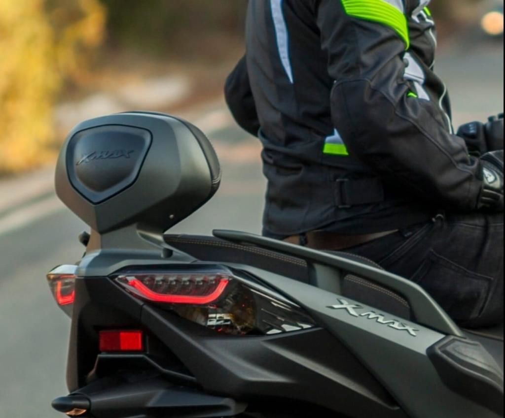 Xmax 250-300 2018-23 Arka Sırt Dayama-Sissy Bar Mat Siyah