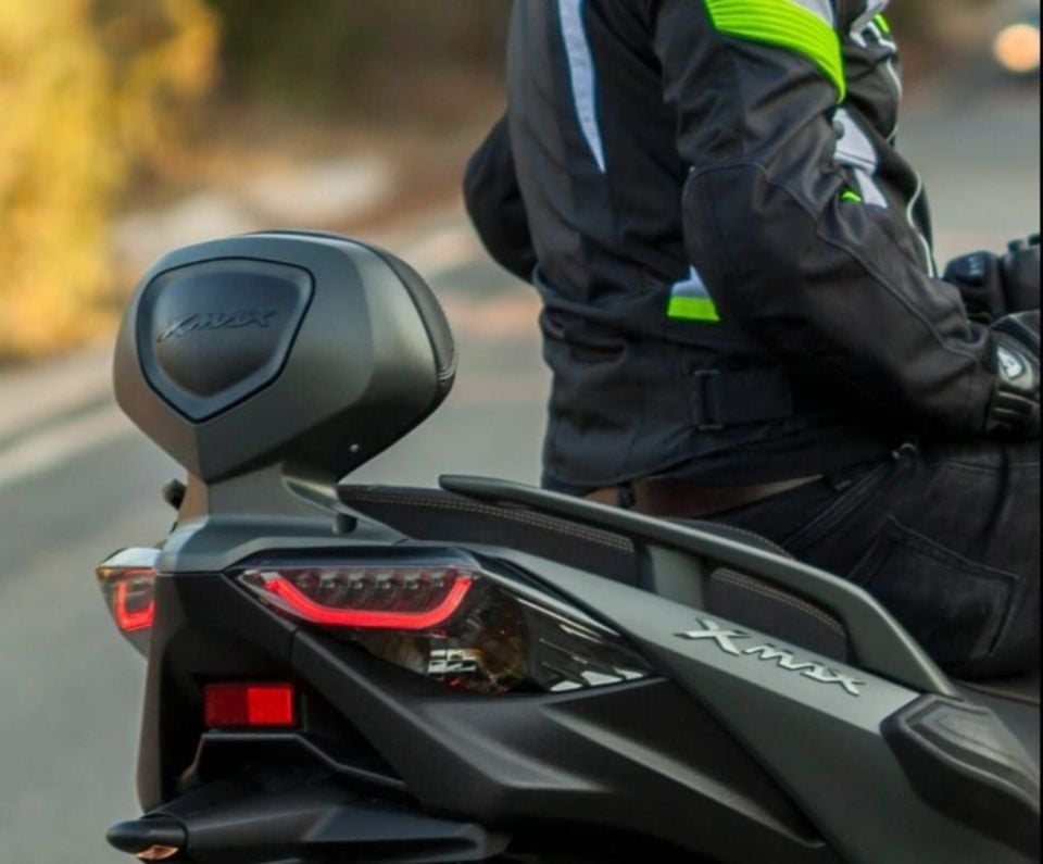 Xmax 18-23 Arka Sırt Dayama-Sissy Bar Mat Siyah