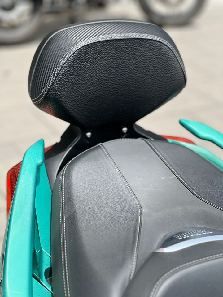 Xmax 250-300 2018-23 Arka Sırt Dayama-Sissy Bar Mat Siyah