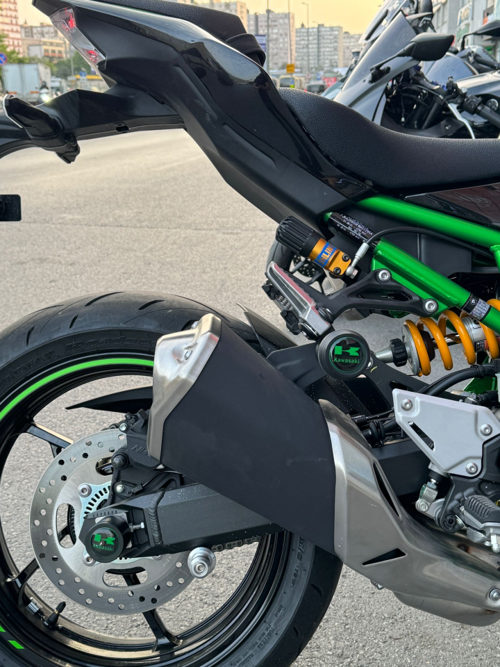 Kawasaki Z900 Egzoz Koruma Takozu