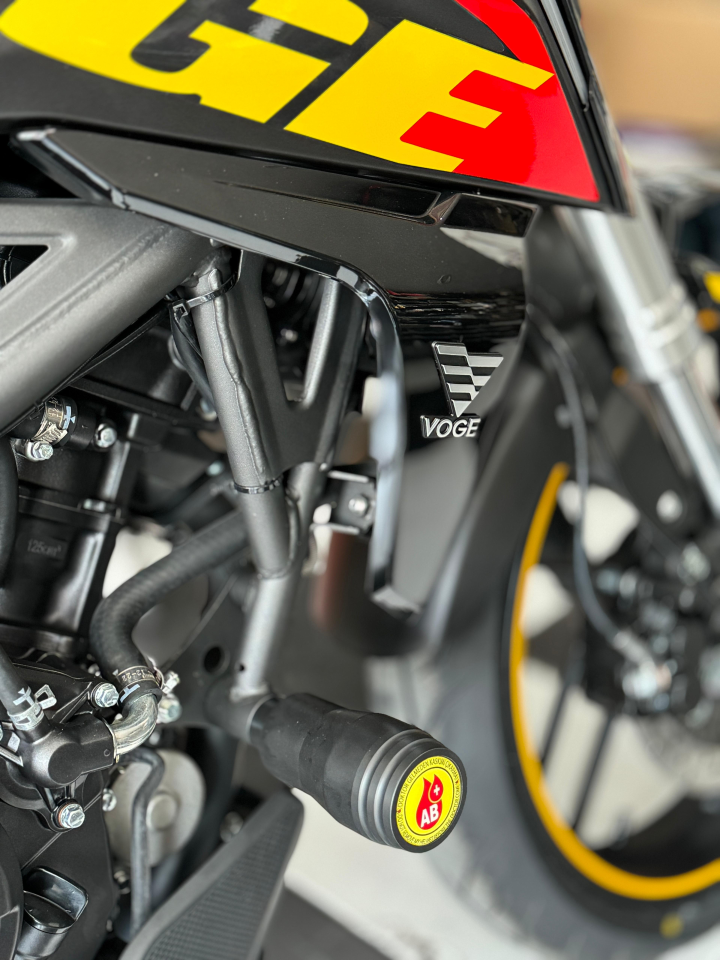 Voge 125R Koruma Takozu
