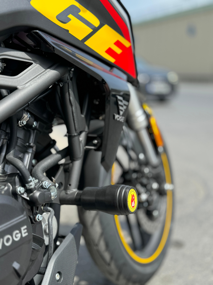 Voge 125R Koruma Takozu