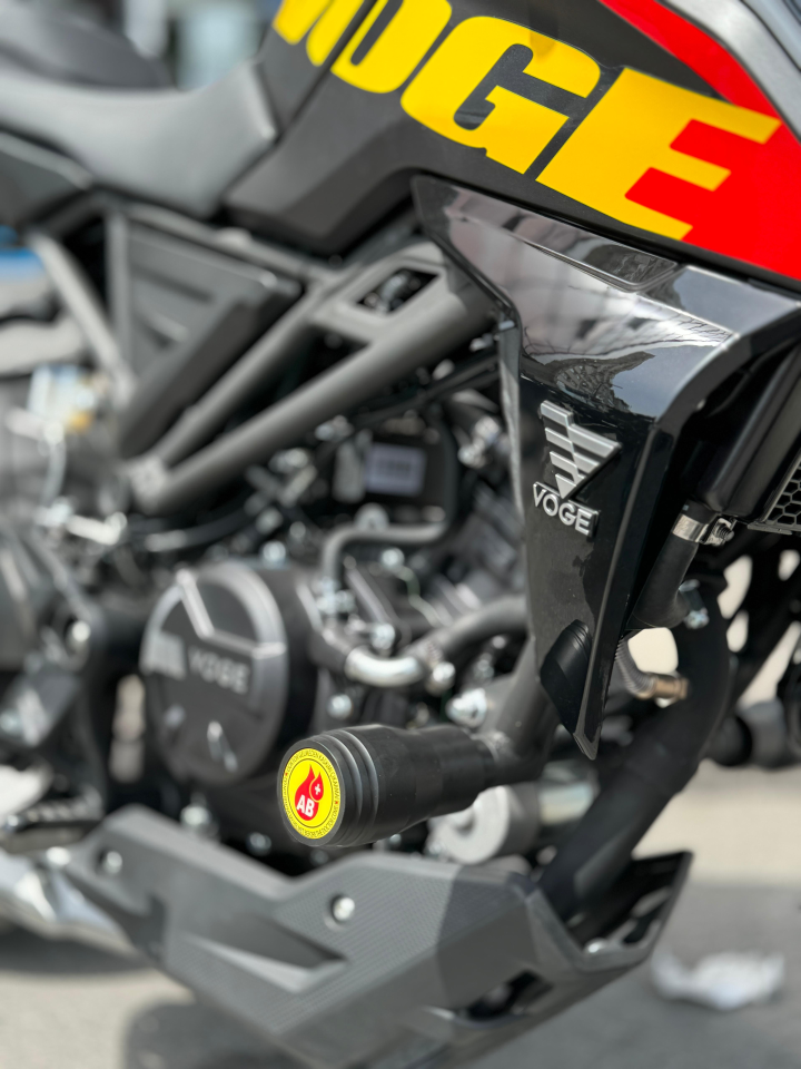 Voge 125R Koruma Takozu