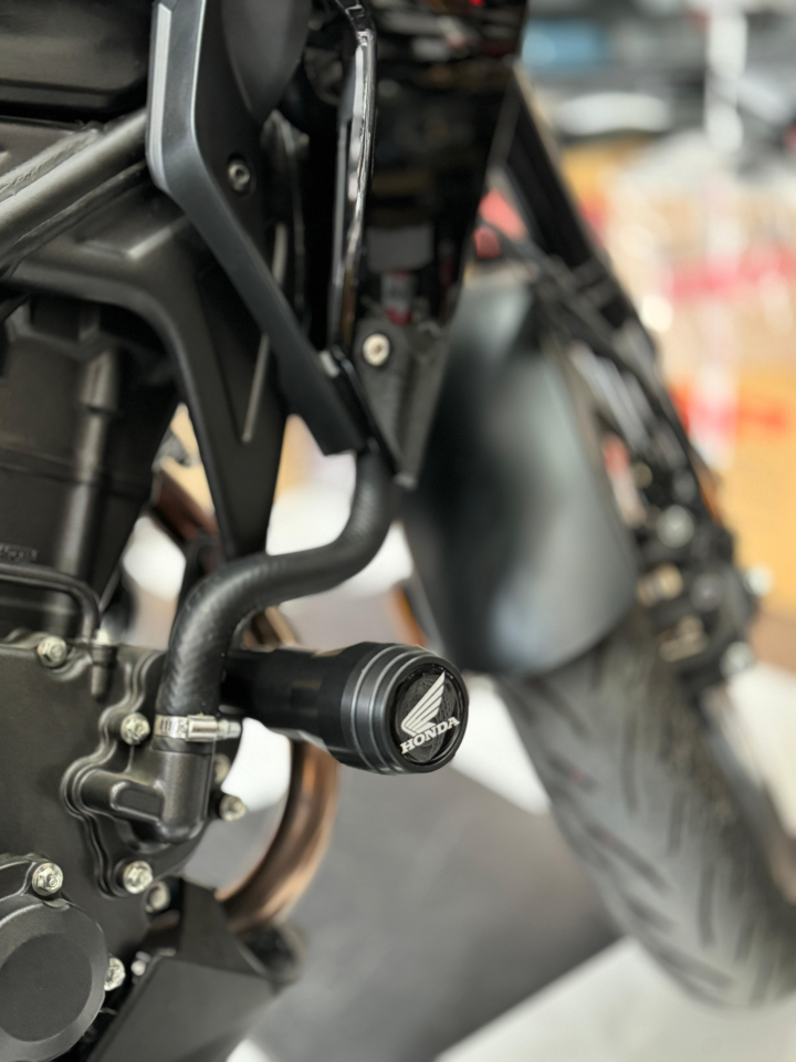 Cb 250R Koruma Takozu