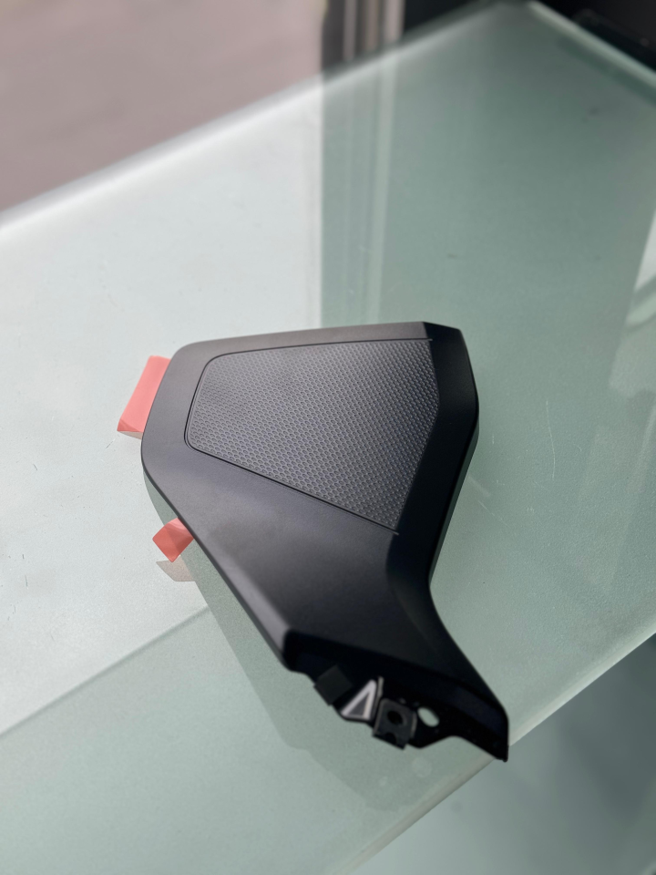 Orijinal Mt-09  Depo Yan Kapak Sol 1RC2410601