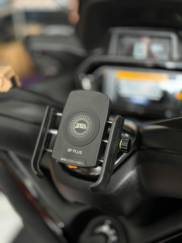 Kapaklı Wireless Telefon Tutucu X-Max N-Max