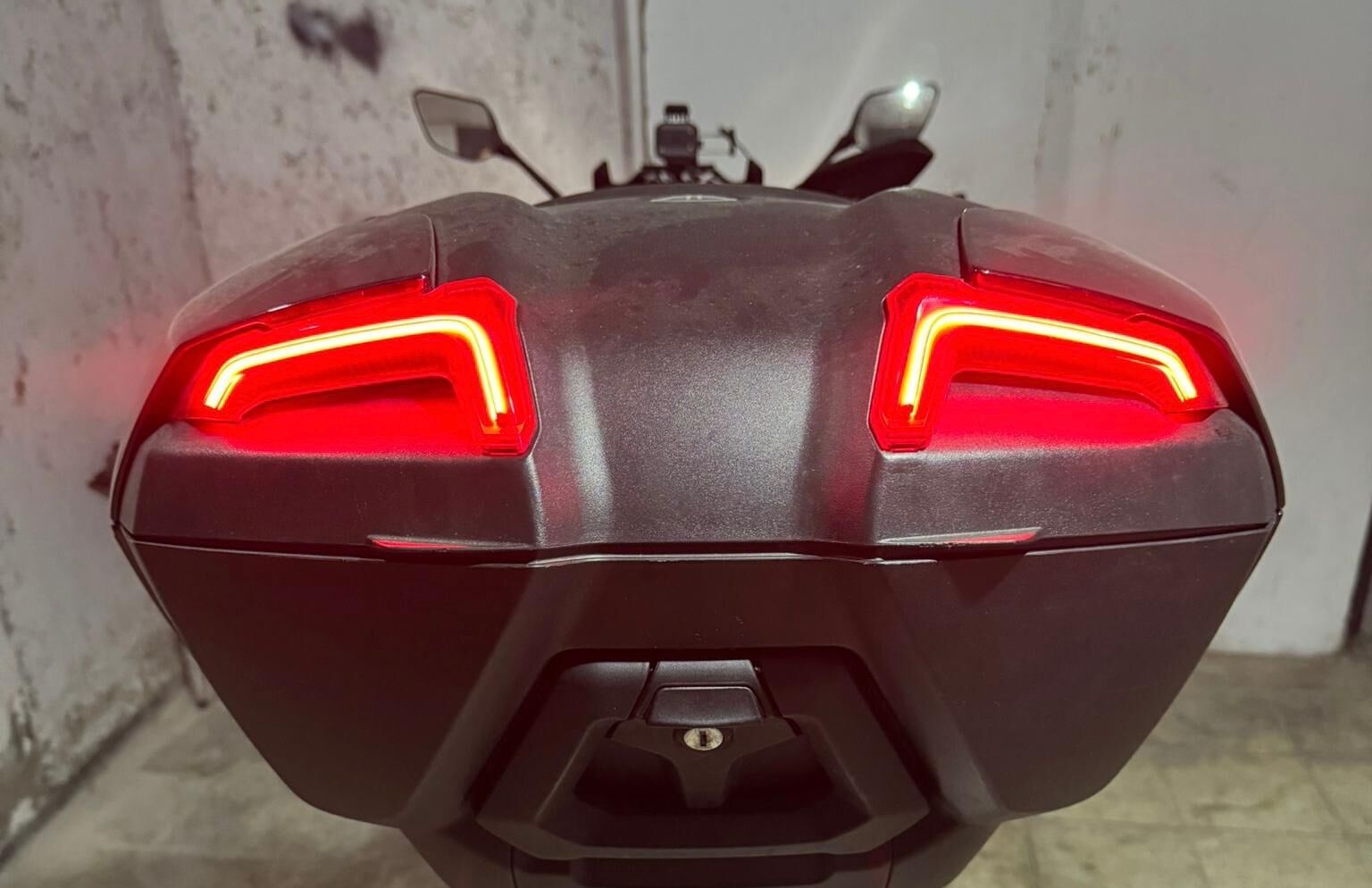 Xmax 250-300 Yeni Nesil Çanta Lamba Seti