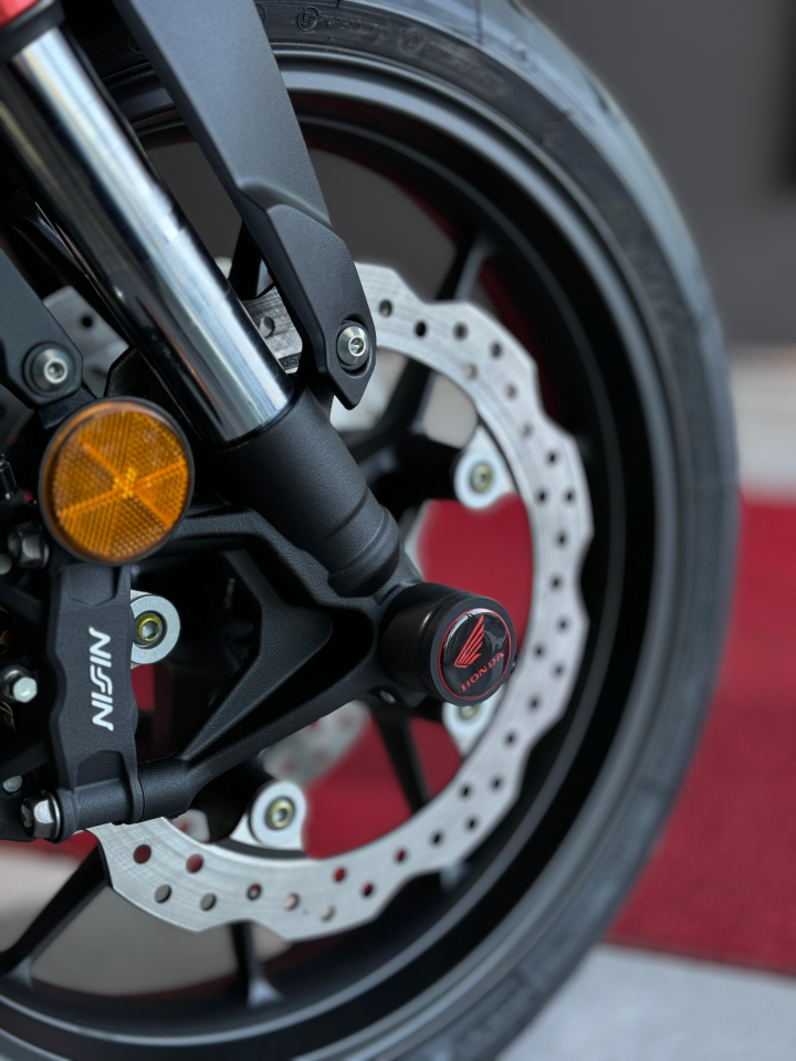 Hornet Cb 750 Ön Arka Aks Koruma Takozu