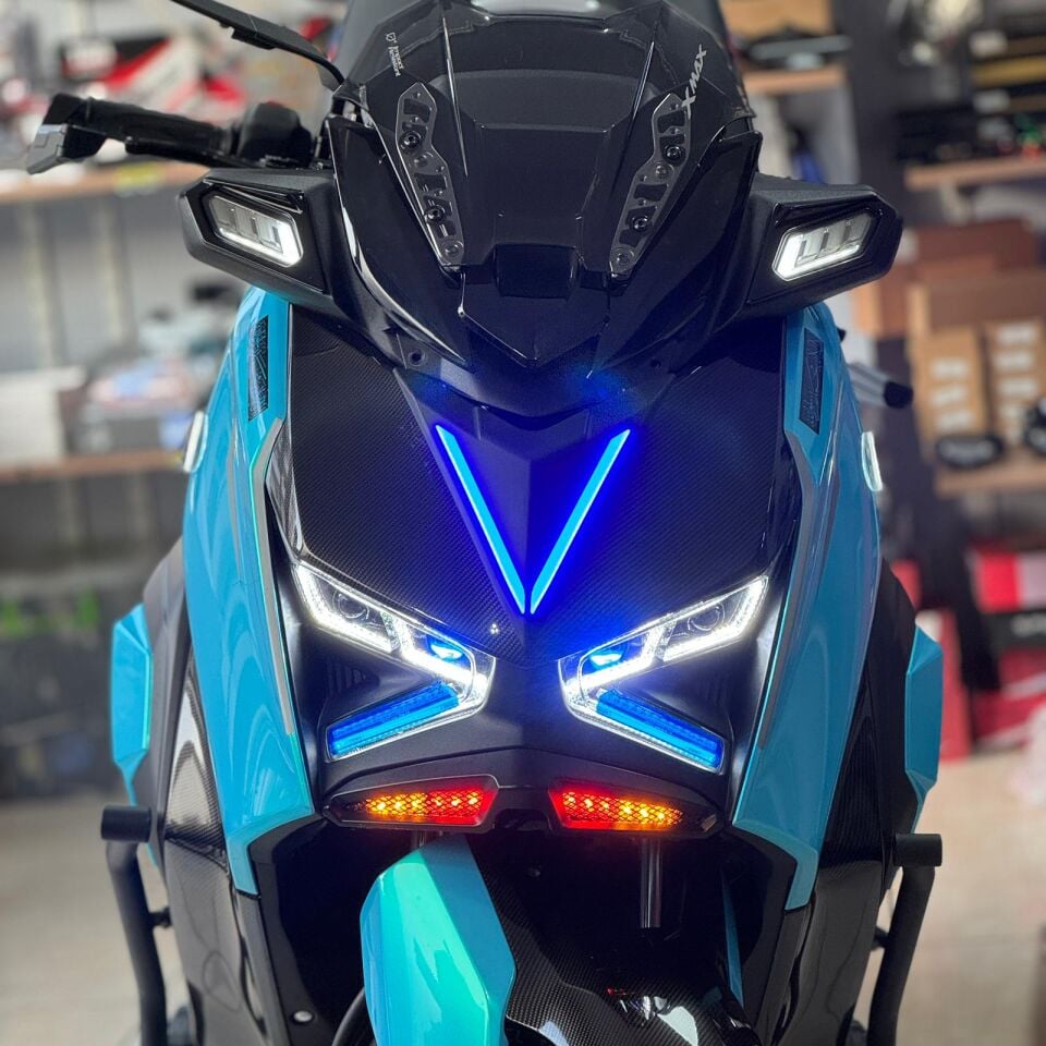 Xmax 250-300 2024-26 Ön V Led Işık