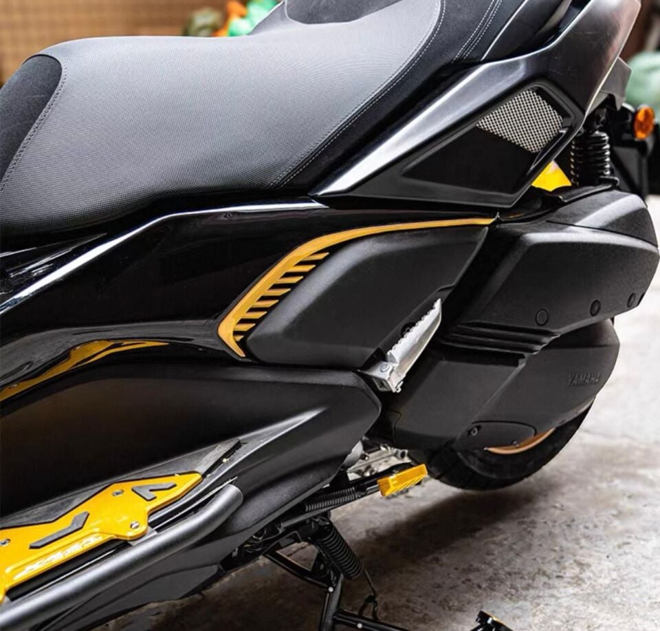 Xmax 250-300 Yan Izgara Damla Stıcker