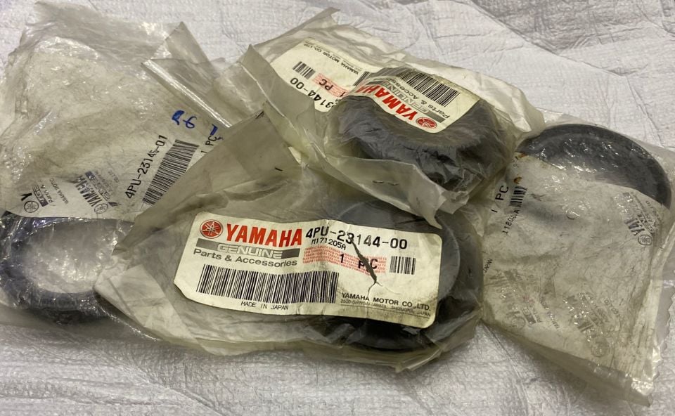 Yamaha Yzf R6 99-2002 Orİjinal Ön Amortisör Keçesi Ve Tozluk Seti