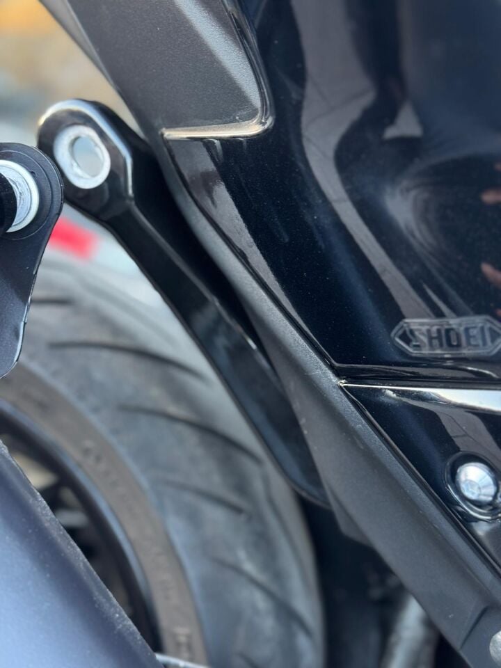 Tmax 560 Egzoz Tutamak Piona Black Kapak