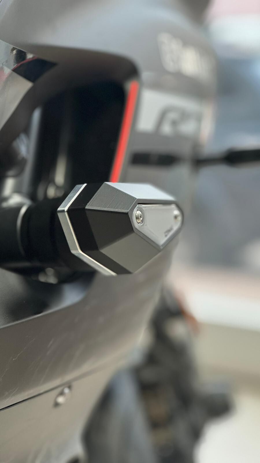 Yamaha R7 Uyumlu Slider Grenaj Koruma Takozu